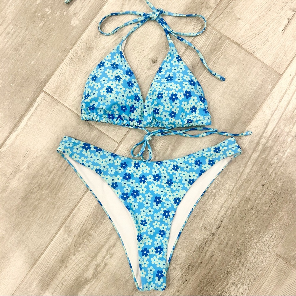 Floral Blue Triangle Bikini Set - Women’s Size Large - Picture 2 of 4